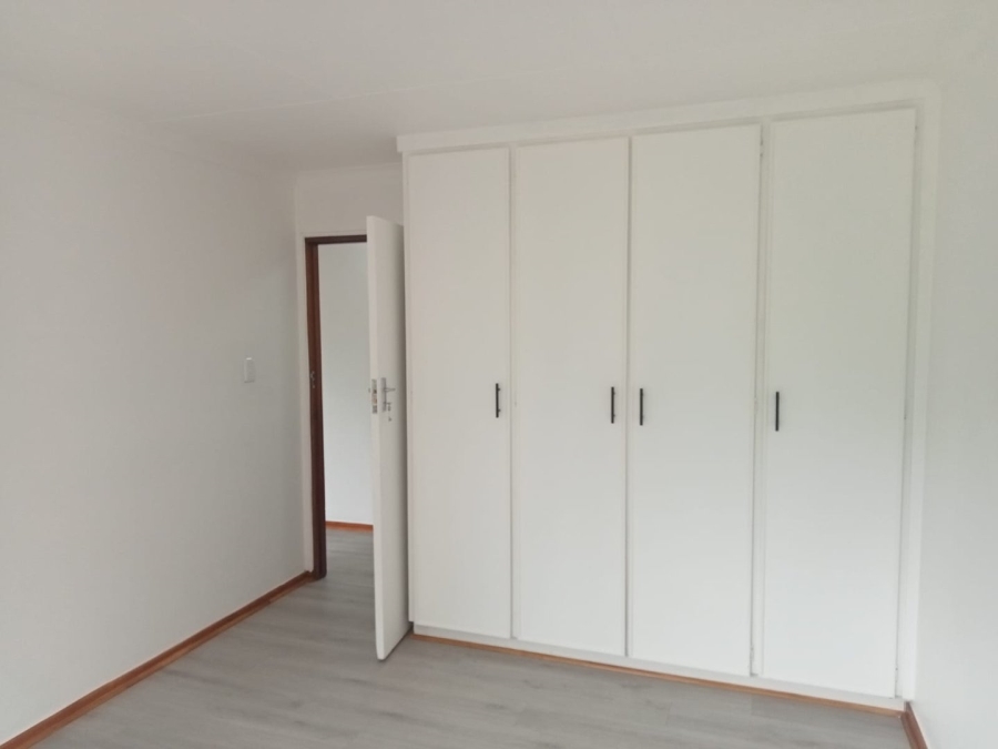 To Let 3 Bedroom Property for Rent in Heatherlands Western Cape